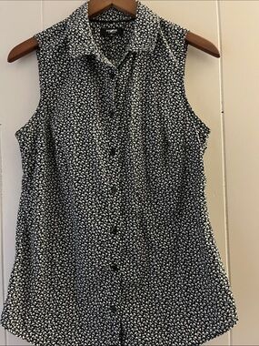 Style & Co. Black and White Sleeveless Button-Front Blouse
